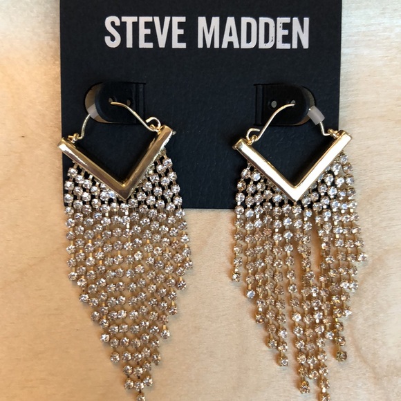 Steve Madden Gold Tone V Drop Earrings With Crystal Fringe Accents NWT - Picture 5 of 10